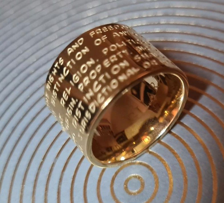 GILARDY Ring breit GOLD mit Text Gravur Menschenrechte NEU in  Nordrhein-Westfalen - Fröndenberg (Ruhr) | eBay Kleinanzeigen ist jetzt  Kleinanzeigen