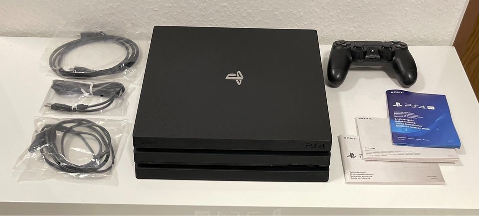 Playstation 4 Pro,1TB SSD|NEUWERTIG|neue Version|+2 Spiele|PS4Pro in Viersen