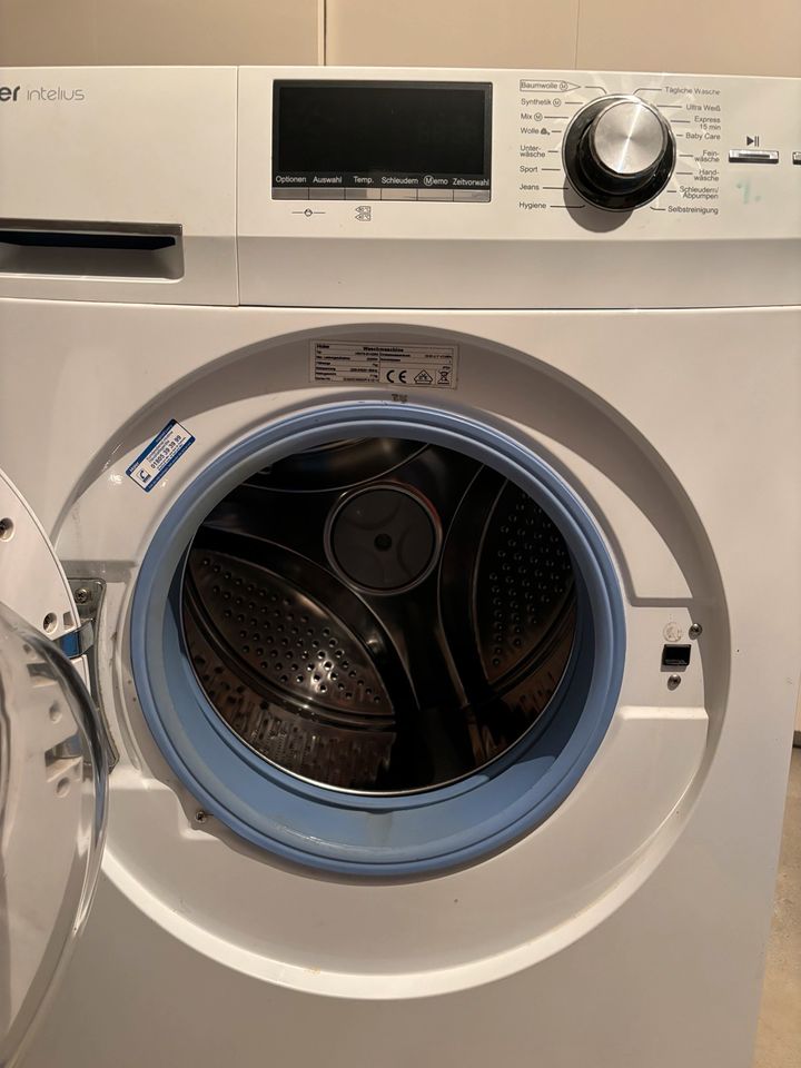 Waschmaschine Haier Intelius HW70-B14266 in Schwarzenbek