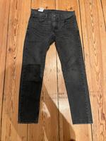 Levi’s Tapered Jeans '502' in Black Denim W31 Gr. M Herren Mitte - Wedding Vorschau