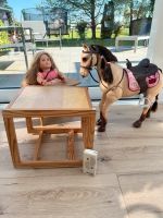 Puppe inkl. Tisch & Hochstuhl & Pferd Nordrhein-Westfalen - Bad Salzuflen Vorschau