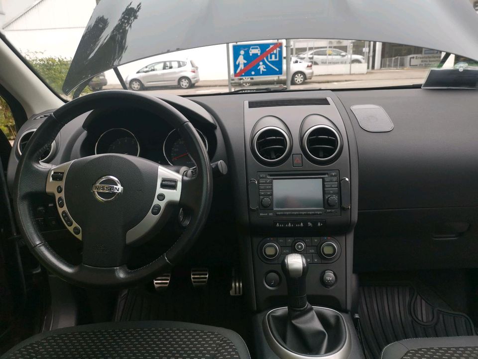 Nissan Qashqai j10 in Ulm