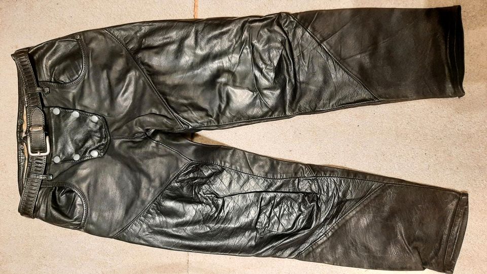 Lederjeans BW 38 cm ohne Innenfutter mit Druckknöpfen in Münzenberg