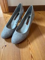 Tamaris Pumps grau Animal Glitzer Gr. 39  Wie Neu Brandenburg - Teltow Vorschau