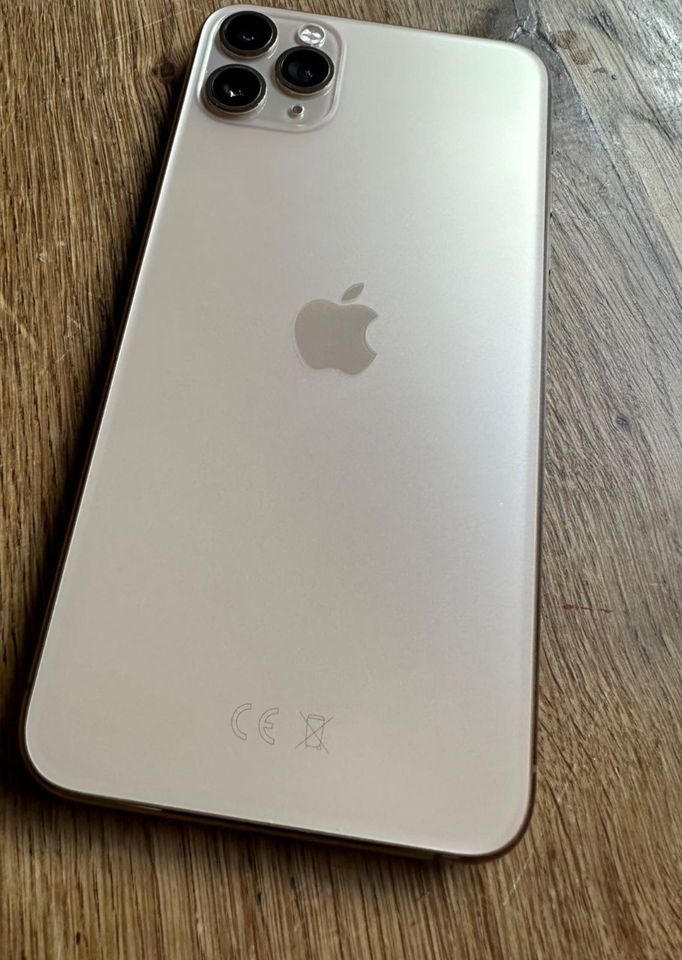 iPhone 11 Pro Max 256 GB Gold in Germering