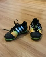 Turnschuhe Hallenschuhe Adidas 29 schwarz bunt Bayern - Holzkirchen Vorschau