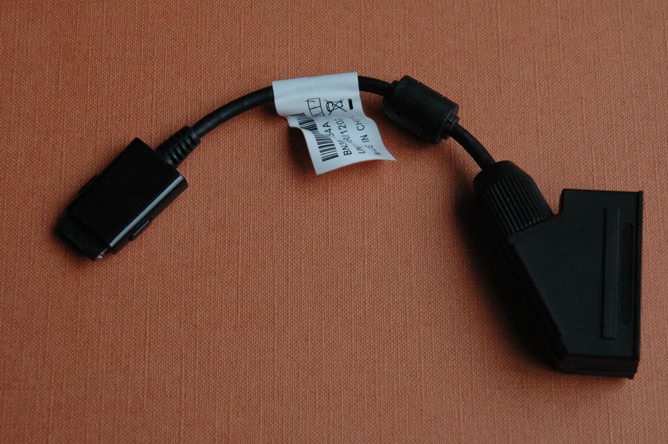 Video-Adapter: Samsung EXT (RGB) Stecker auf SCART Buchse in München