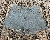 Original Levi’s Jeansshorts Damen Größe 28 in Farbe Blau Brandenburg - Potsdam Vorschau