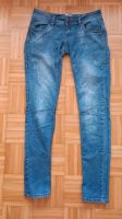 Jeans blau Gr.36 mit Applikationen Nordrhein-Westfalen - Ahlen Vorschau