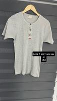 Levis T shirt wie neu M Leipzig - Sellerhausen-Stünz Vorschau