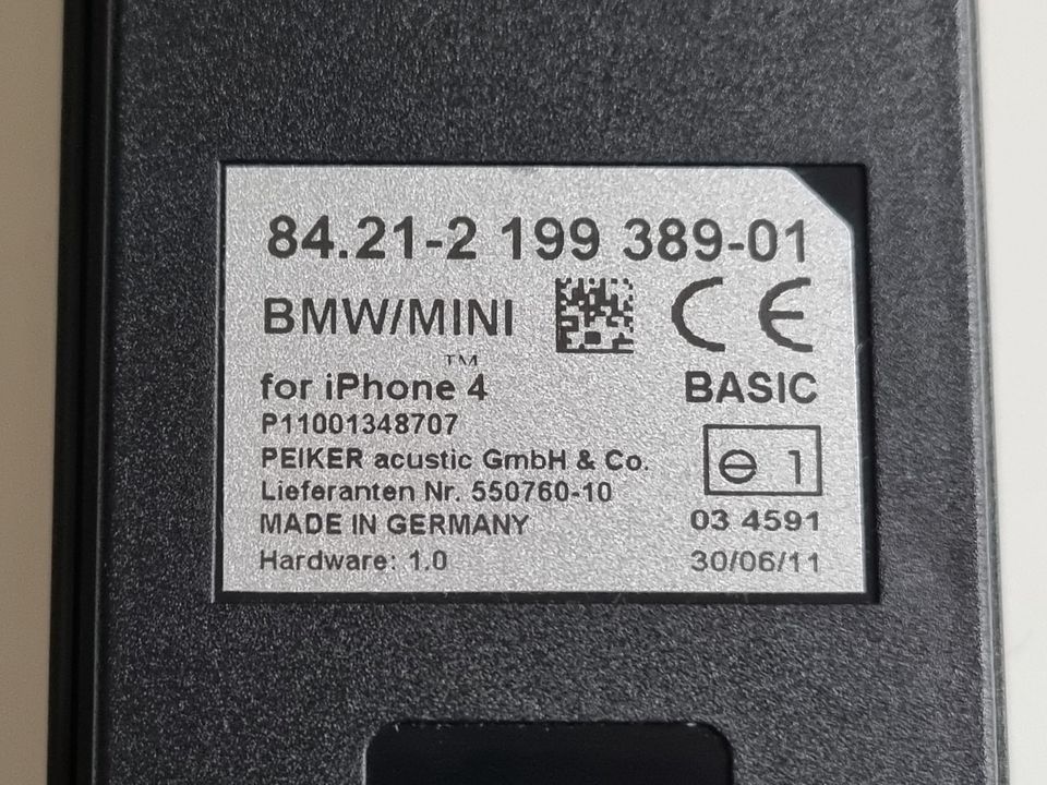 BMW Snap In Adapter iPhone 4 in Weil a. Lech