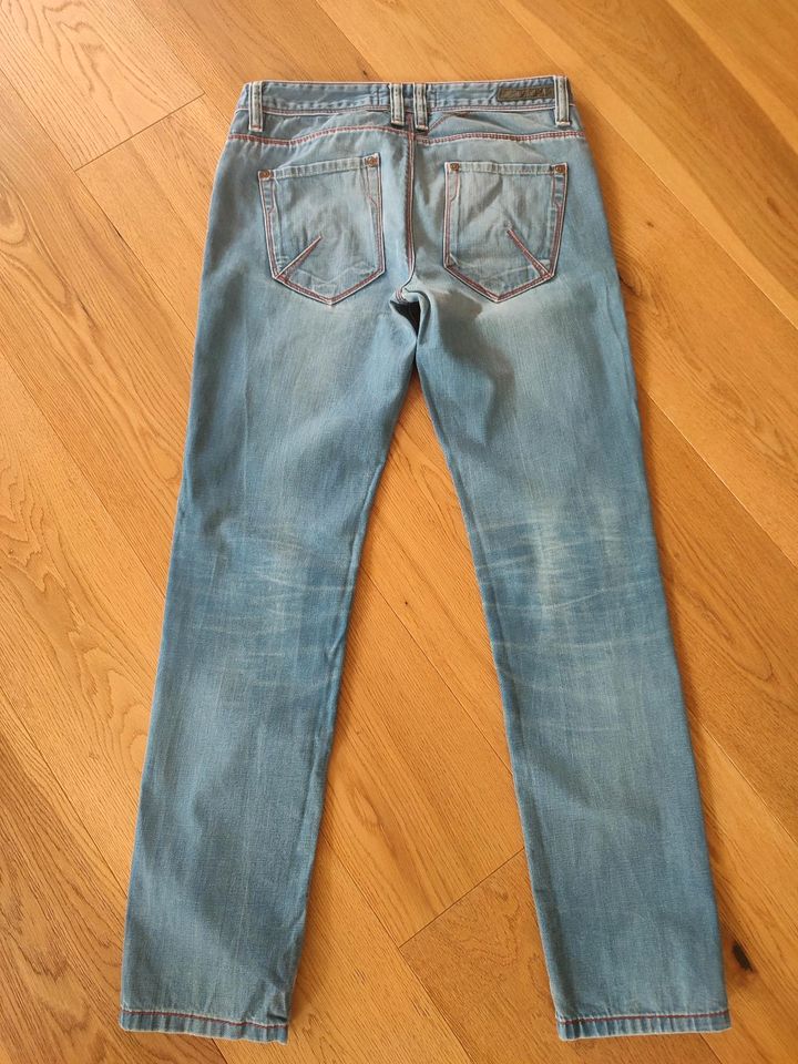 Bershka Skinny Slim Fit Jeans Waist 31 in Berlin