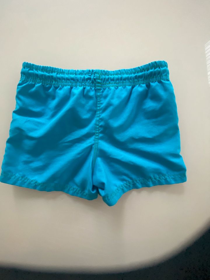 Bade Shorts Badehose Gr.128 Top in Duisburg