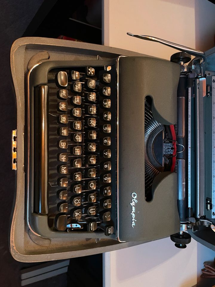 Original Olympia Schreibmaschine in Bremen