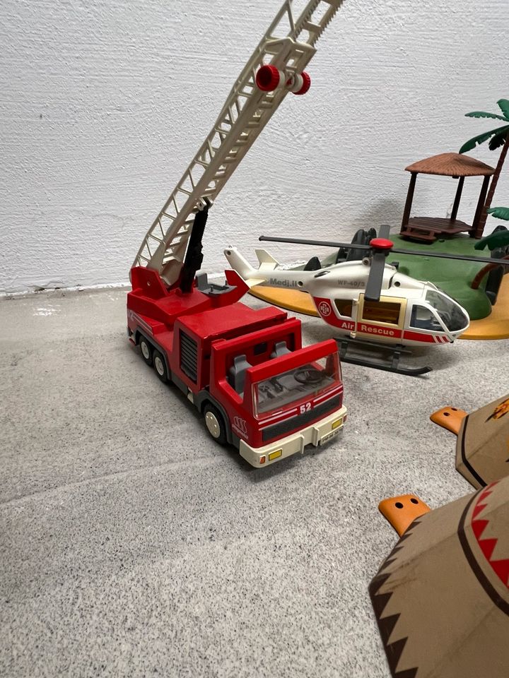 PLAYMOBIL Insel, Hubschrauber, Feuerwehr, Indianerfort+ Zubehör in Stuttgart