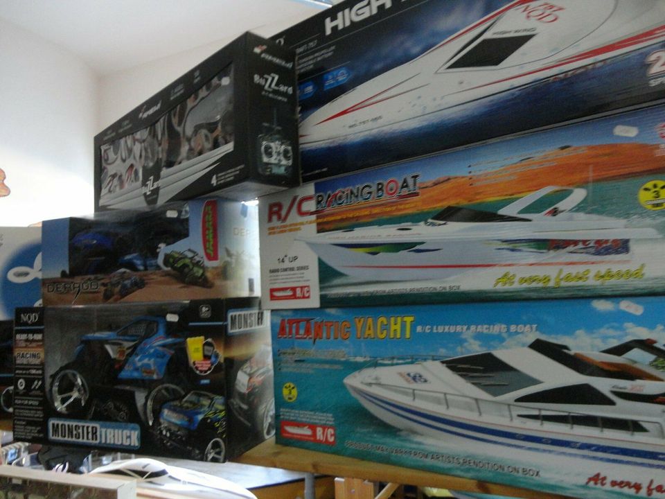 RC-Boote,Schnellboote,Segelboote,Katamaran,RTR -Sets Neu in Berlin