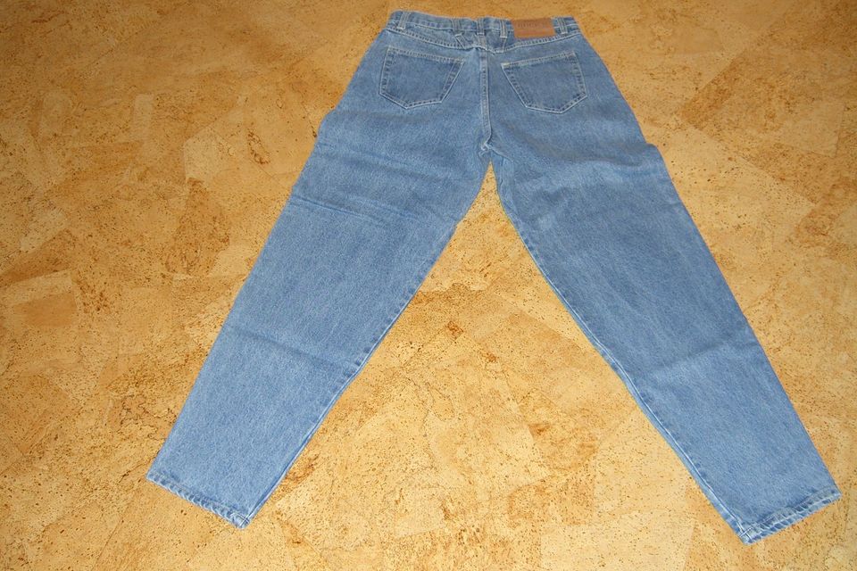 Karotten Jeans , Neu , Bucks BJ24 , Gr.30/32,Gr.31/32 in Karlsfeld