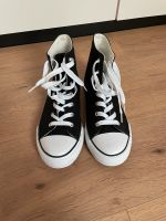 Chucks Schuhe Nordrhein-Westfalen - Rhede Vorschau