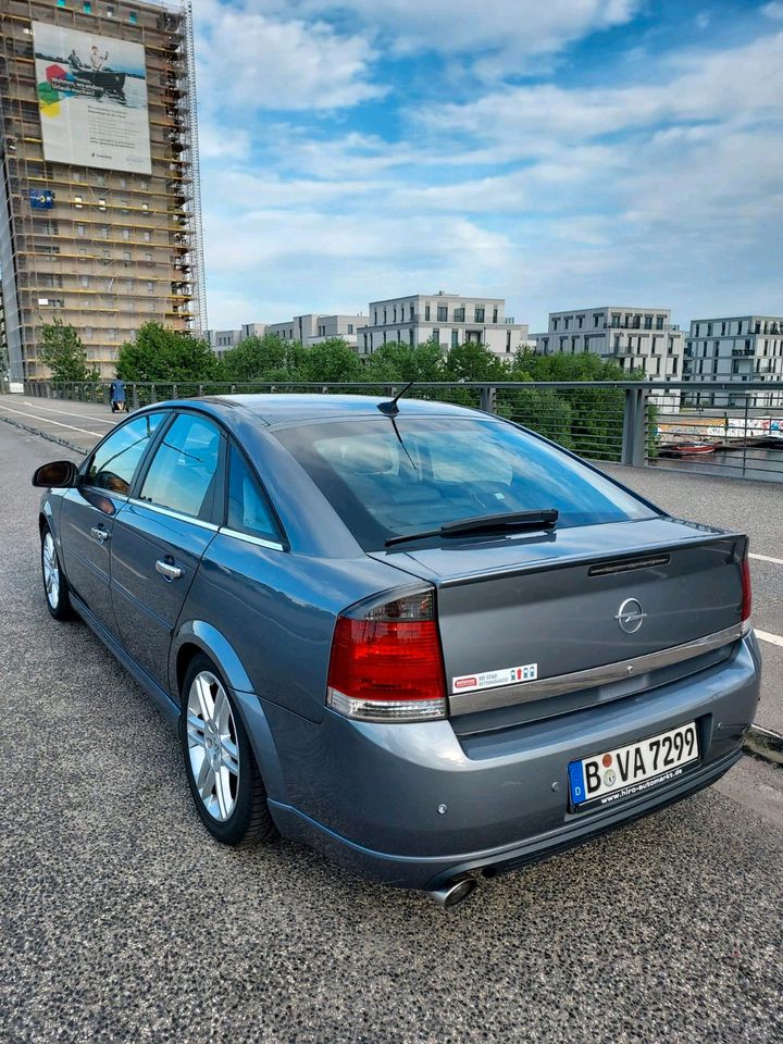 Opel vectra c cc mit LPG Gas Anlage und neue TÜV in Berlin