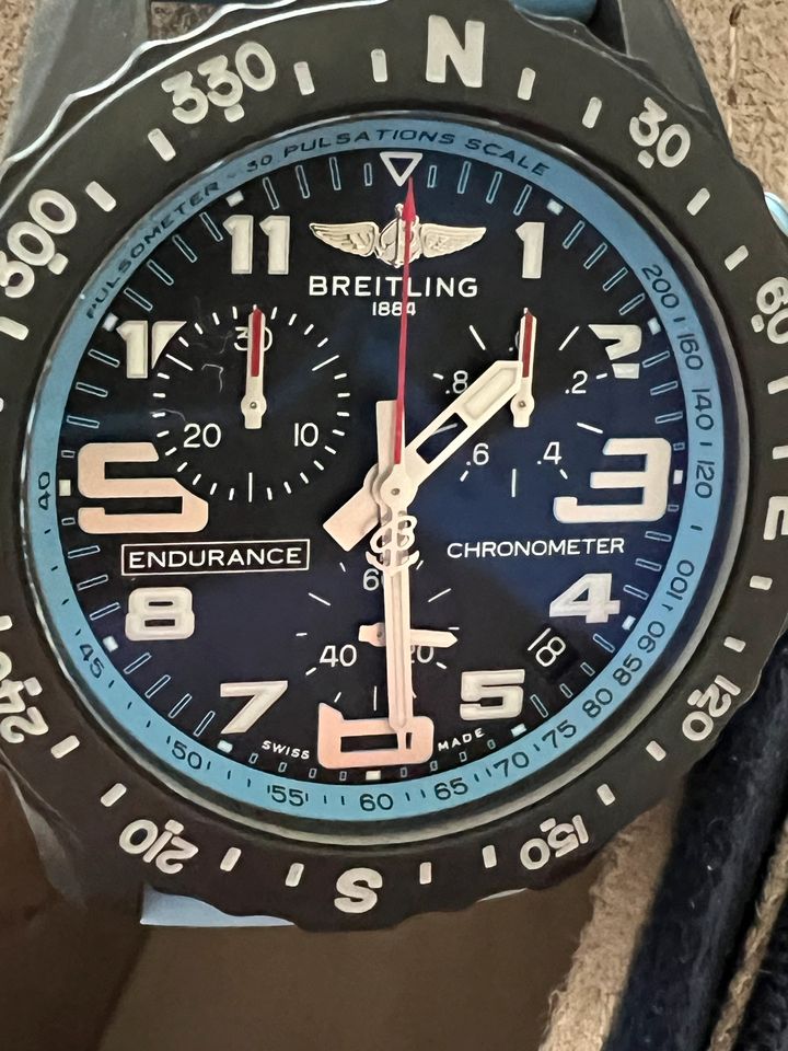 Breitling Endurance 44mm Hellblau in Mutlangen