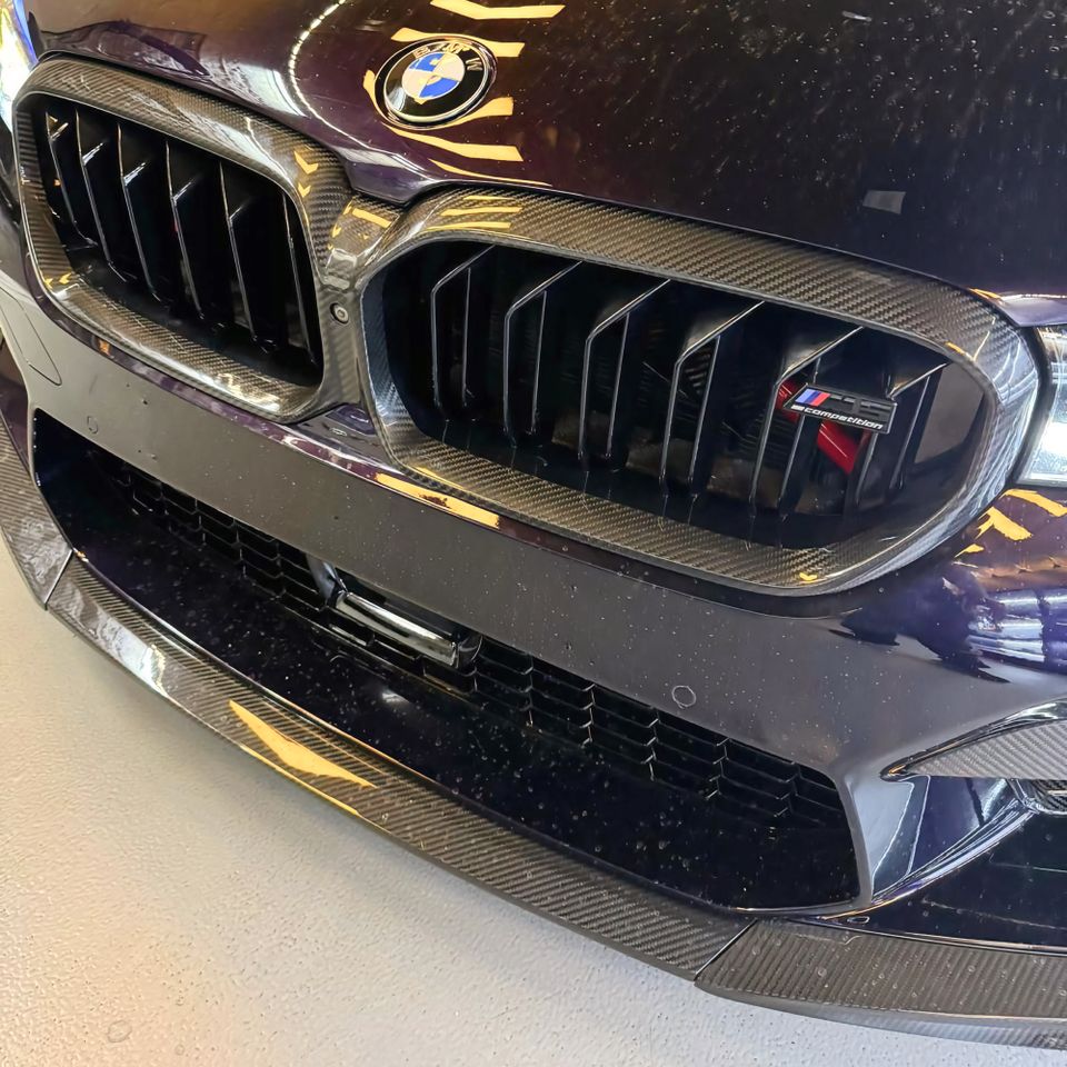 Echt Dry Carbon Kühlergrill Grill Nieren ADD für BMW M5 F90 LCI in Weißensberg