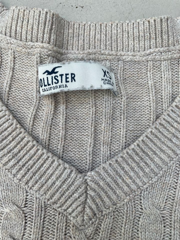 Strickpullover von Hollister beige in Harsum