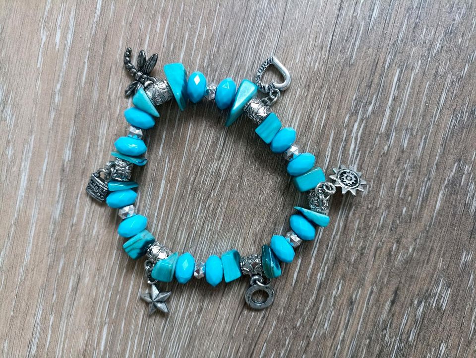 Armband mit Charms Bettelarmband blau silber in Nordrhein-Westfalen -  Borchen | eBay Kleinanzeigen ist jetzt Kleinanzeigen