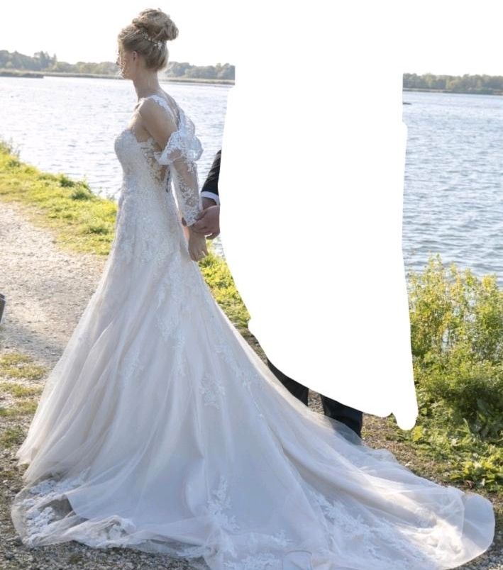 Brautkleid Kleid Hochzeitskleid in Landshut