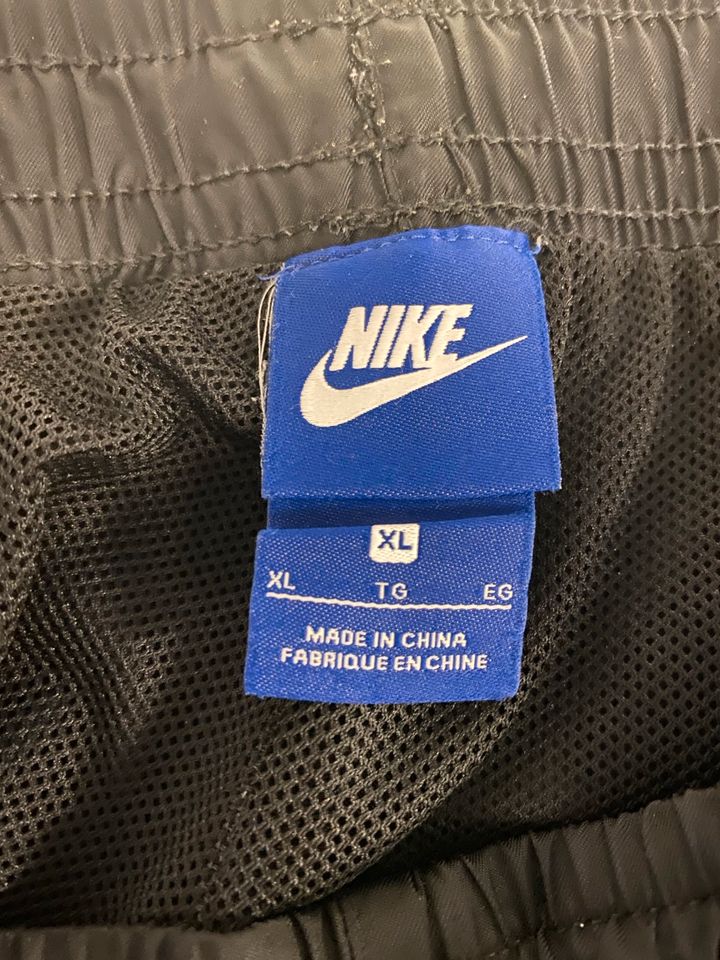 Nike kurze Hose in Saarbrücken