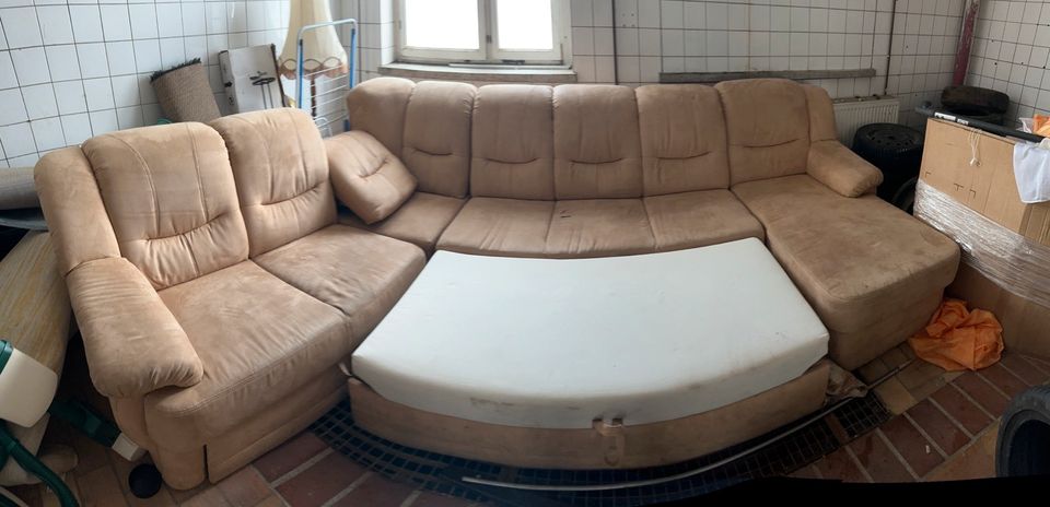 Gute Sofa ist vie neu in Hainspitz