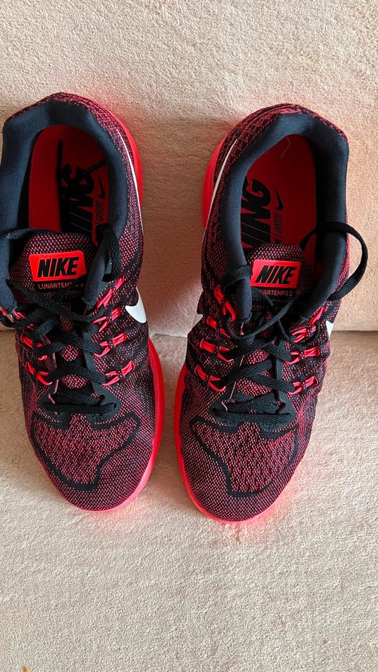 NIKE Lunartempo 2 Turnschuhe -Gr. 44,5 Pink & Black-Original ! in Welfesholz