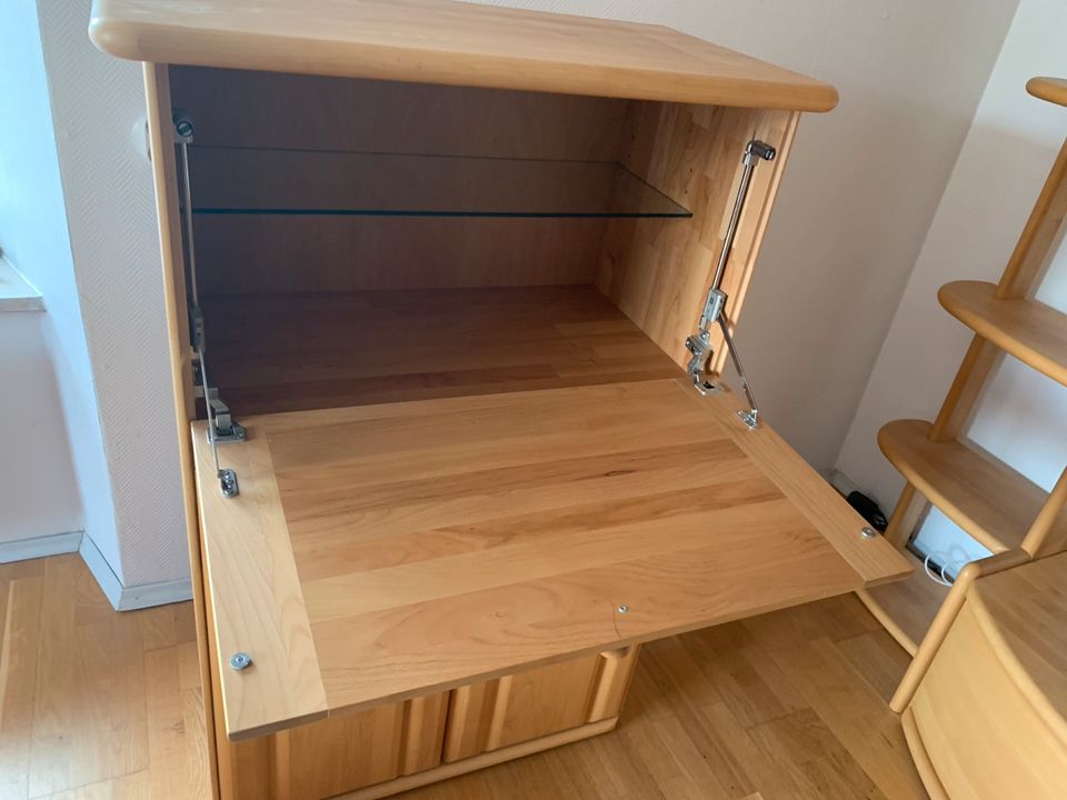 wohnzimmer schrank schrankwand massivholz erle in Donaueschingen