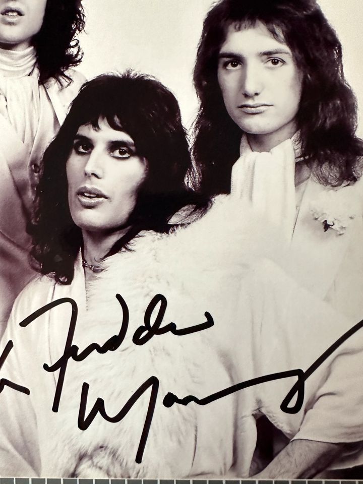 QUEEN Freddie Mercury Autogramme Unterschriften Signaturen Band in Bad Grönenbach