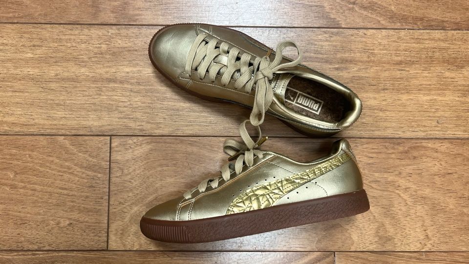 Puma Clyde Gold 37 UK 4  Sneaker Ausverkauft in Frankfurt am Main