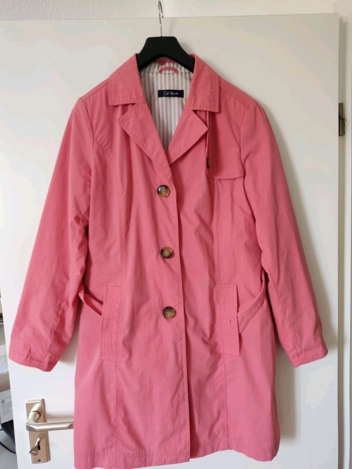 Damen Trenchcoat in Düren