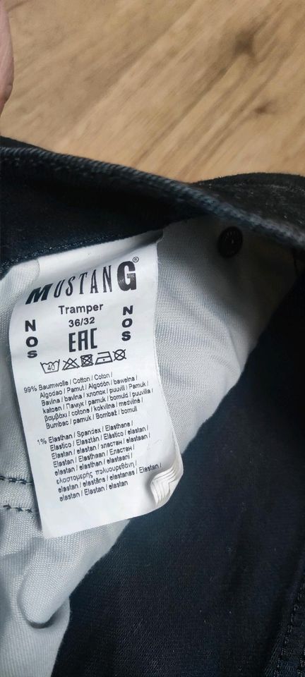 Mustang Herren Jeans Modell Tramper 36/32 in Bergkamen