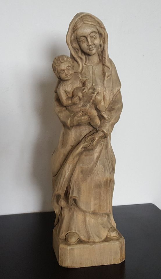 Holzfigur Madonna Maria mit Jesuskind - Holzschnitzerei Nachlass in Fürth