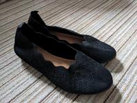 Ballerinas Schuhe mit kleinen Absatz Gr.42 schwarz neuwertig Sachsen - Sehmatal-Sehma Vorschau