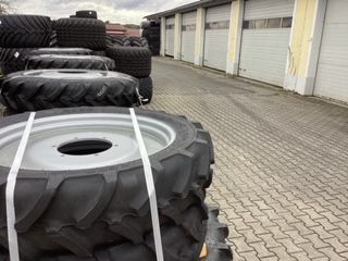 Neue Pflegeräder 270/95R48, 270/95R46, 270/95R32, Case, CNH in Witzmannsberg