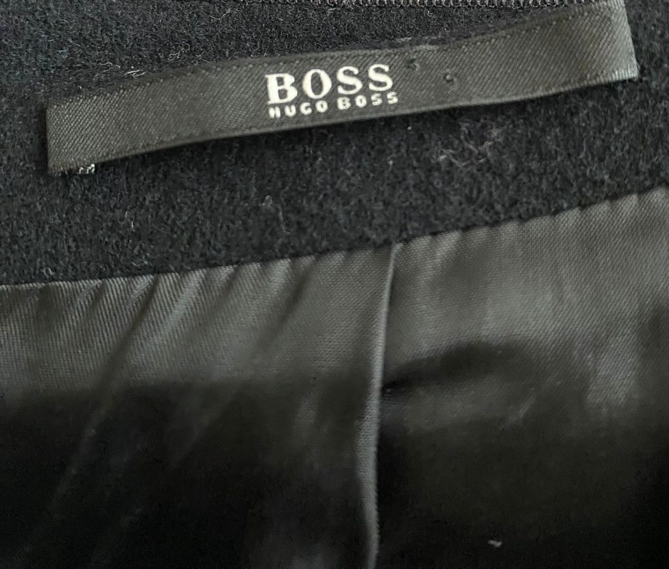 Exklusiver Damenrock von Hugo Boss, schwarz, Tulpenform, Gr. 36 in Duisburg