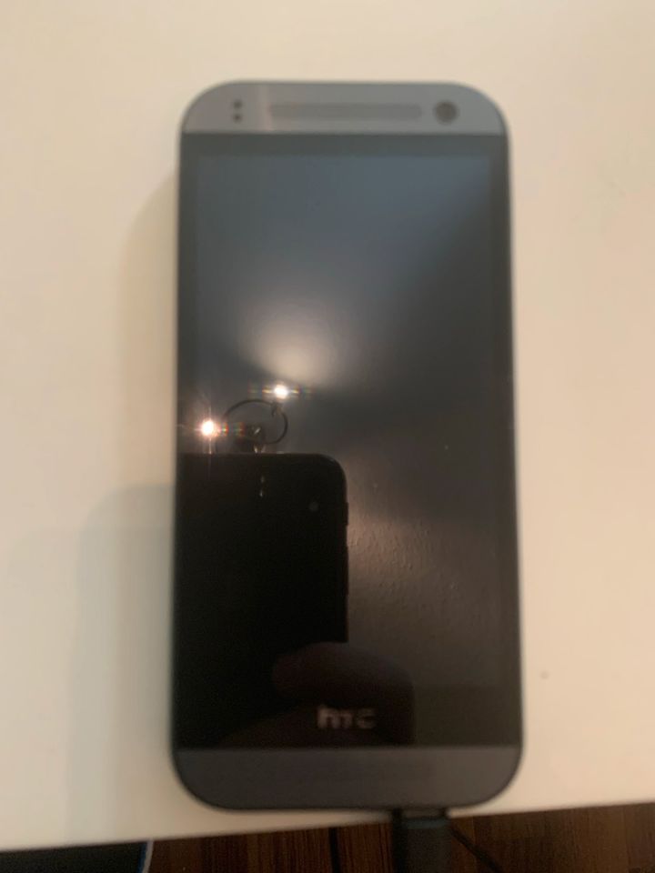 HTC One MINI 2 Grau 16 GB in Bottrop