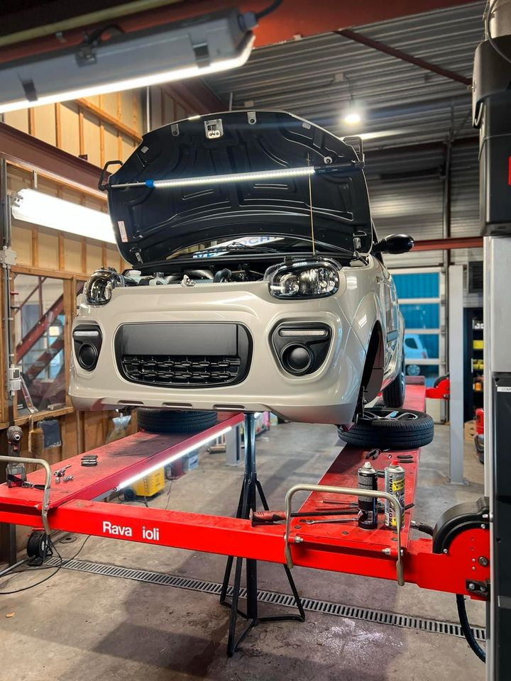 Professionelle Werkstatt für Mopedautos | Van Bindsbergen Minicars | Aixam - Microcar - Ligier in Emmerich am Rhein