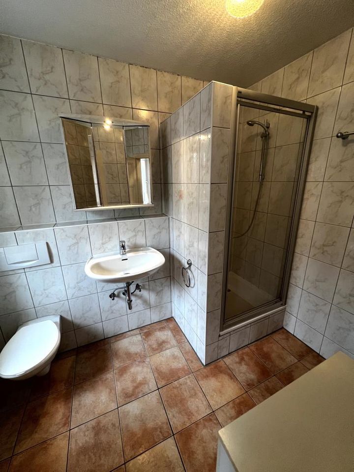 Helle & ruhige 1-Zimmer Wohnung mit Einbauküche & Duschbad in zen in Bad Lippspringe