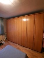 Schlafzimmer nuss massiv 7-türig Bayern - Schwanstetten Vorschau