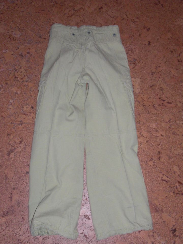 H&M Hose Stoffhose  Schlüpfhose gr. 122  gr. 128  Mädchen in Negenborn