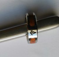 Ring mit Freimaurer Symbolen braun silber gerahmt 2 Größen NEU Hessen - Bad Vilbel Vorschau