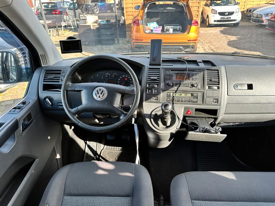 Volkswagen T5 2.5 Caravelle 4motion lang *Schlaf mögl.*AHK in Neu Wulmstorf