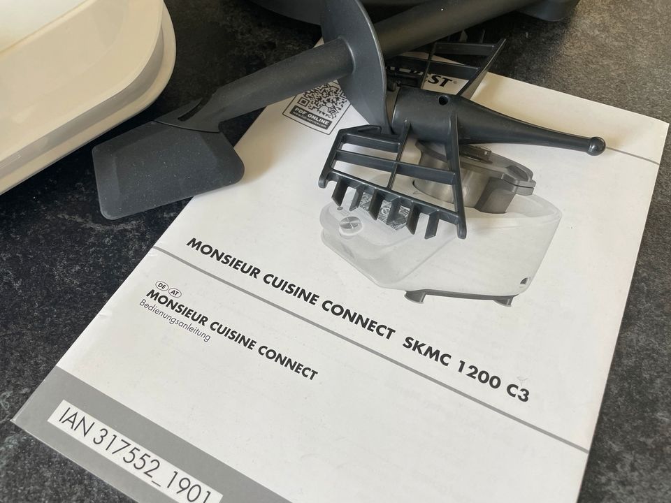 Monsieur Cuisine Connect SKMC 1200 C3 in Igensdorf