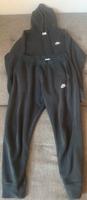 Nike hoodie + Hose Kombi set in schwarz ( Original) Hessen - Darmstadt Vorschau