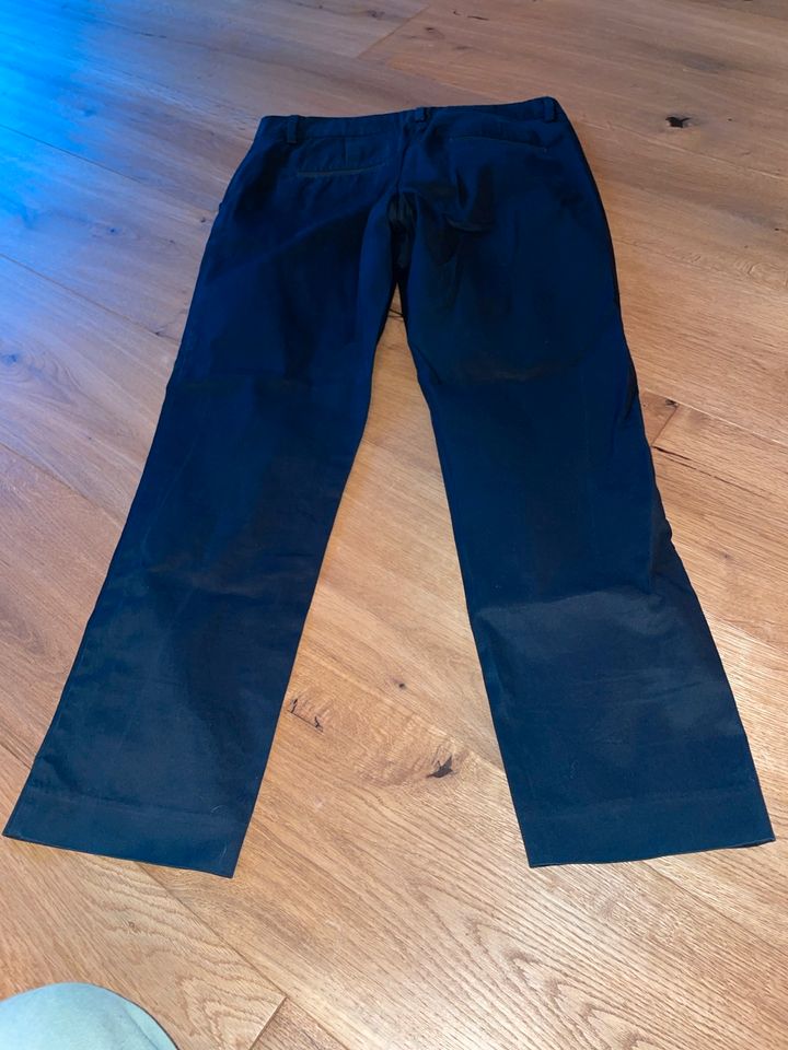 Benetton gr 36 schwarz Hose Stoffhose Anzughose in Hannover